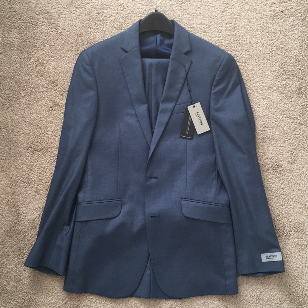 NWT Kenneth Cole Reaction Suit